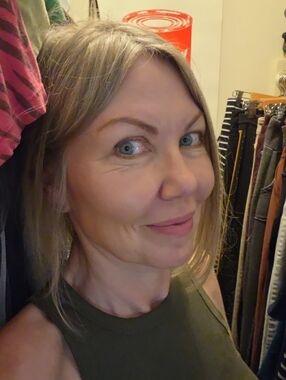 Meet your Posher, Ava